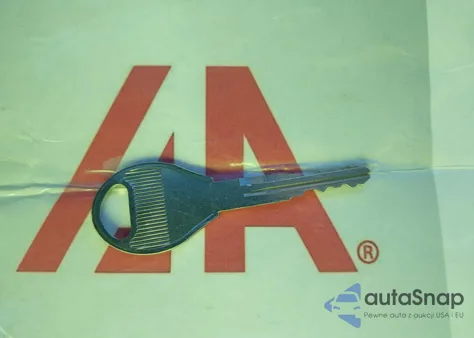 1999 Nissan Altima Gle/Gxe/Se/Se-L/Xe from USA, damaged, VIN 1N4DL01D4XC220962